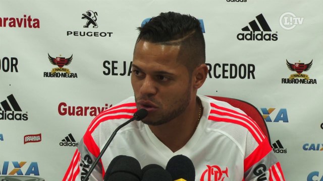 Lateral enaltece entrosamento com Everton no Flamengo