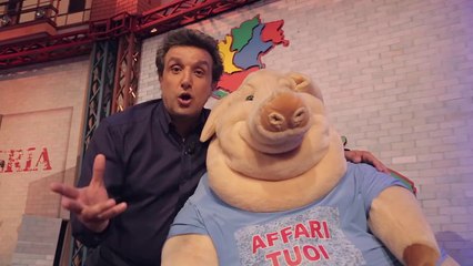 Flavio Insinna e Peppino ci spiegano come diventare concorrenti di Affari Tuoi