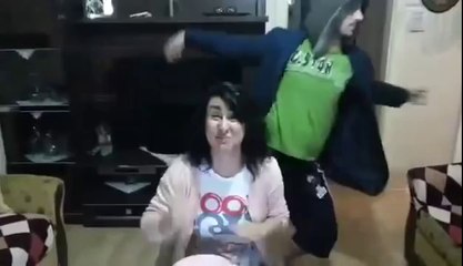 Karadenizli Yasemin'den "Nerdesin Aşkım" Yorumu !