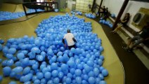 Devin Super Tramp Fills Utah Skatepark with 5001 Balloons