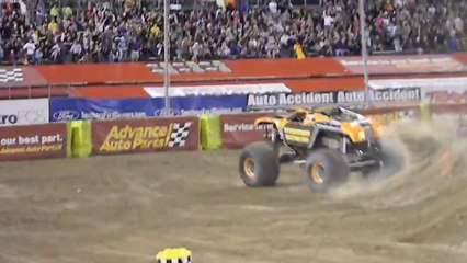 Best Monster Truck Freestyle ever during Maximum Destruction in Orlando Bowl!