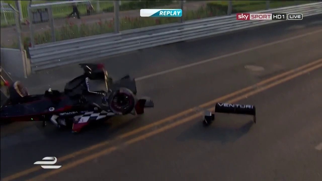 Gros accident pendant une course en Formula E à Beijing