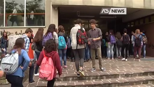 FLASH MOB DEGLI STUDENTI: LA SCUOLA SIAMO NOI