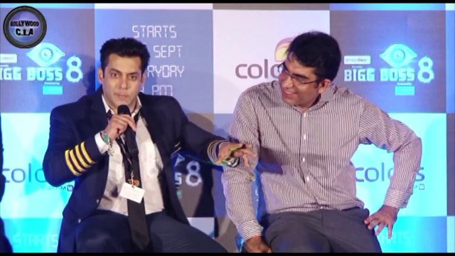 Bigg Boss 8: Salman Khan promotes Shahrukh Khan's Happy New Year on
