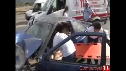 3 araç kazaya karıştı, hamile kadın şoka girdi