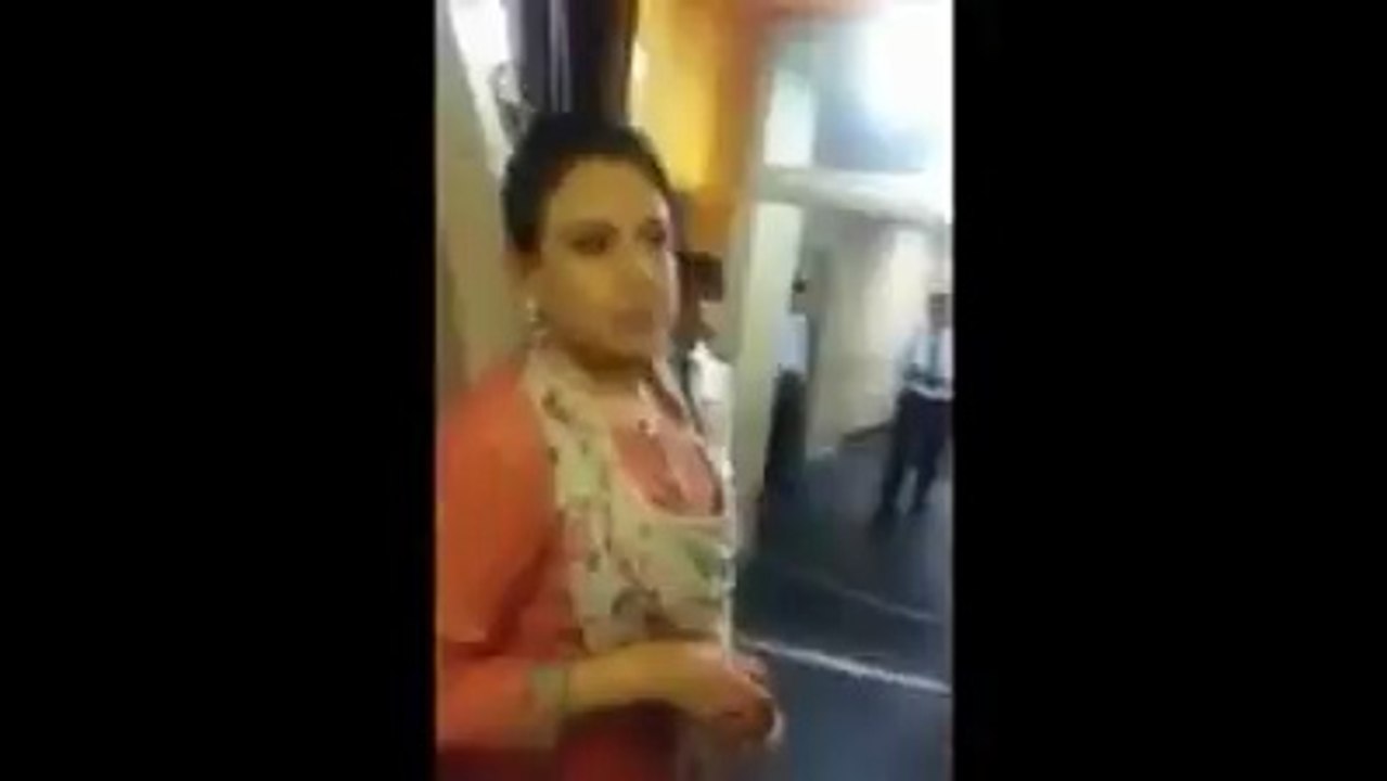 two v.vip's off loaded by passengers