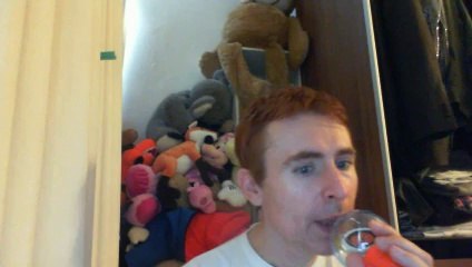 Wiwi égratigne "longue vie" de Falcko