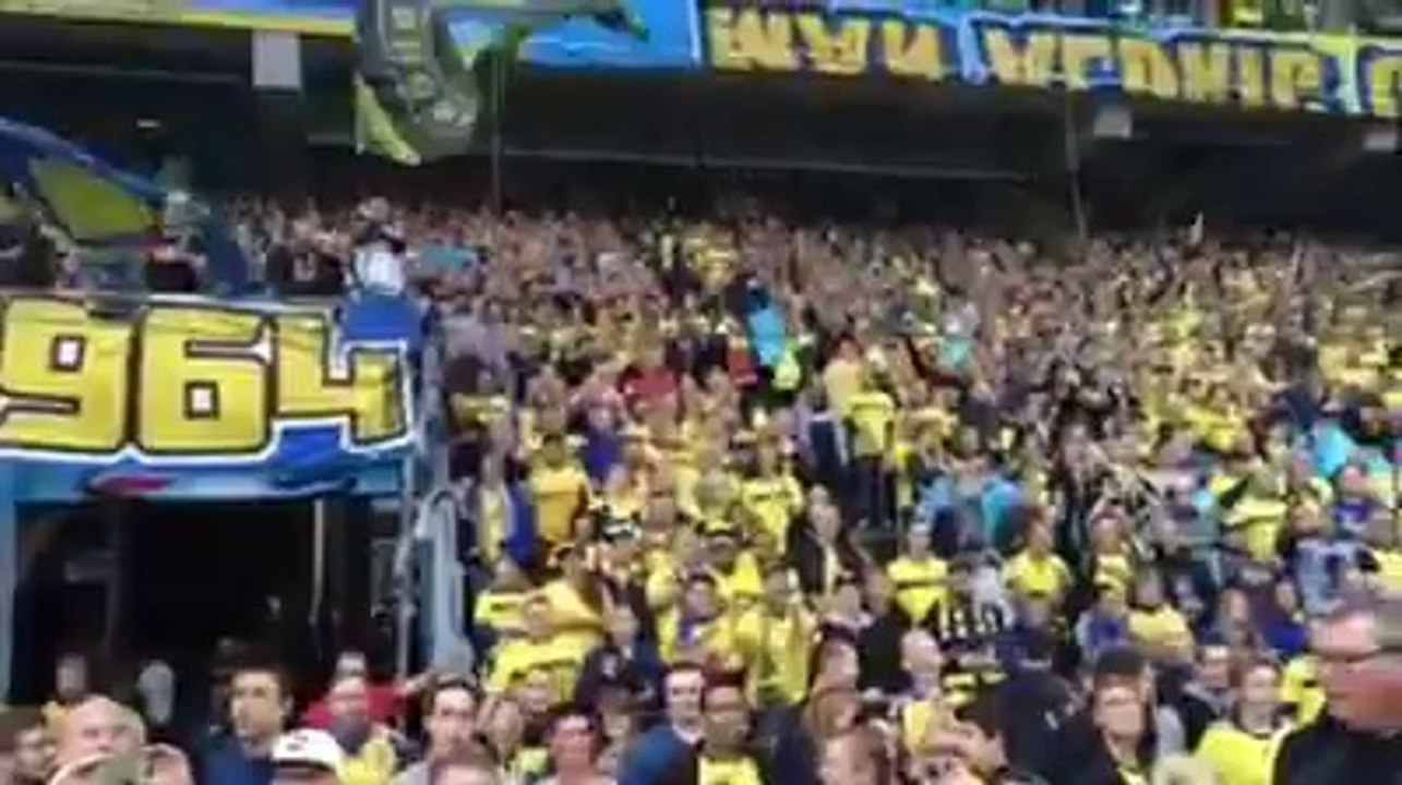 Passionate Fans Chanting As Daniel Agger Returns to  Brøndby IF!