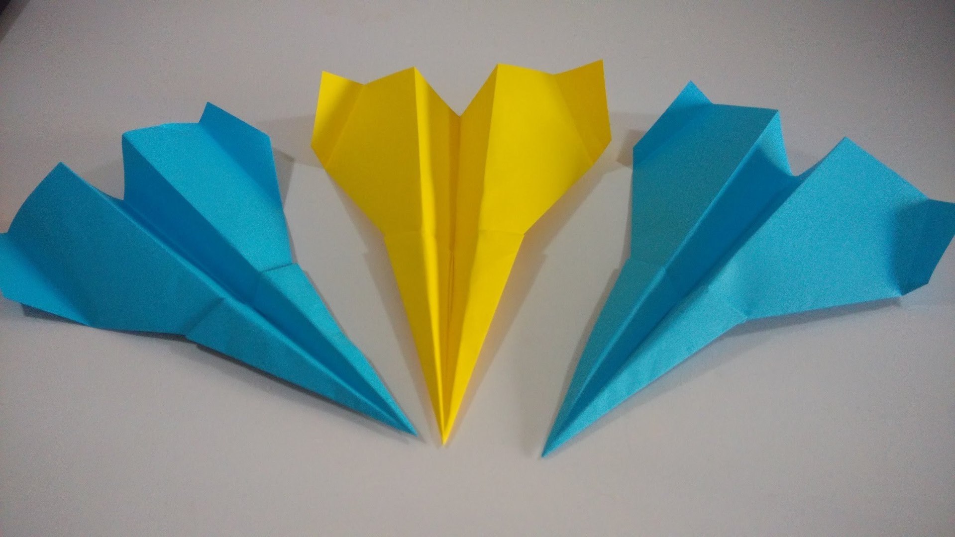 Como hacer aviones de papel