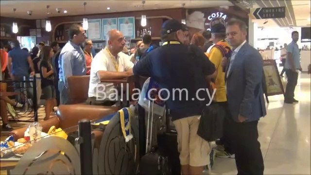 ΑΠΟΕΛ αναχώρηση Βαρκελώνη αεροδρόμιο (4)