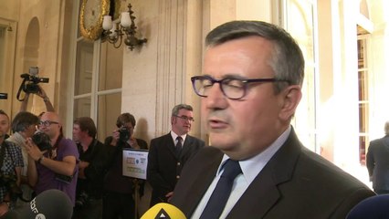 Valls en quête de confiance: réactions des députés