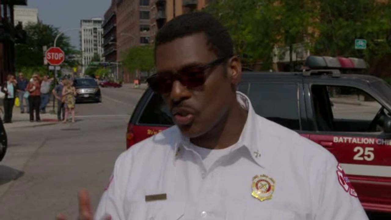 ChicagoFireS3_NBCEPK_03_EamonnWalker_16x9