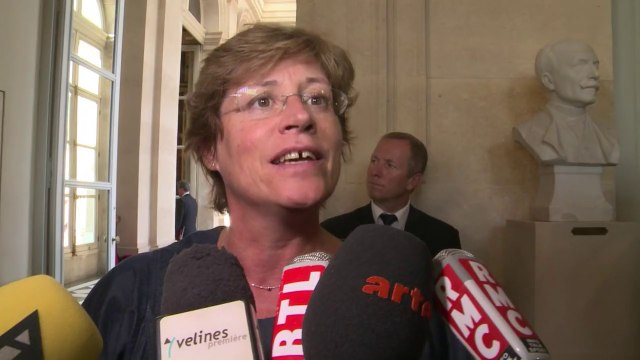 Réactions parlementaires au discours de Manuel Valls