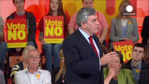 London promises Scotland more power if 'No' voters win independence referendum