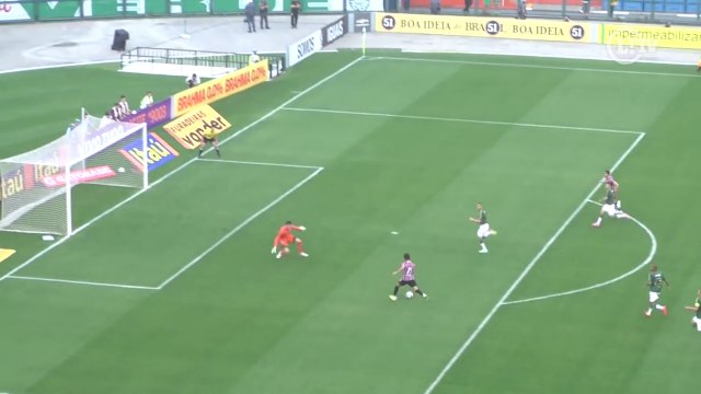 Olha os vacilos! Relembre as falhas do goleiro Fábio