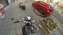 Russian biker hates car drivers who throw papers on the floor : Revenge!