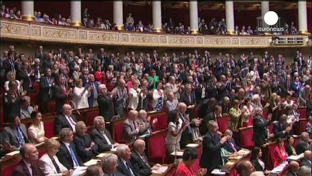 Прем'єр Франціїї отримав довіру уряду і обіцяє економічне одужання