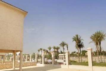 فيلا للبيع في كمبوند الجزيرة في الشيخ زايد.