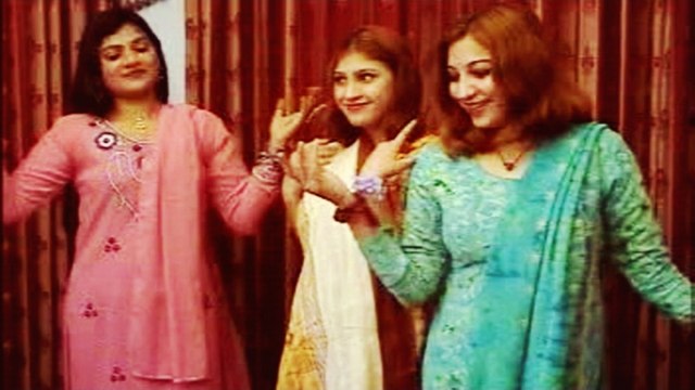 Nazia Iqbal, Shahanshah Bacha - Pa Yar Me Botay