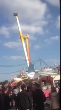 Amusement park ride in paris 2014(360p_H.264-AAC)