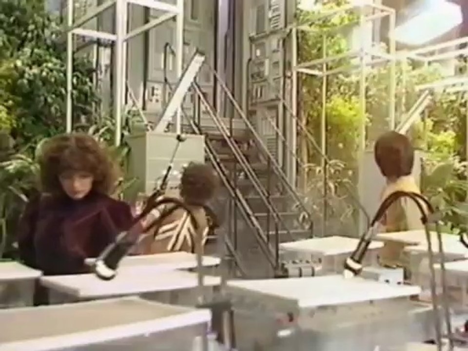 DW - Four to Doomsday (2)