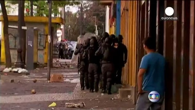 Бразилія: поліція із боєм виселила безпритульних