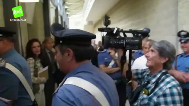 Video Grignani patteggia un anno per aggressione, il cantautore aveva già risarcito i due carabinieri