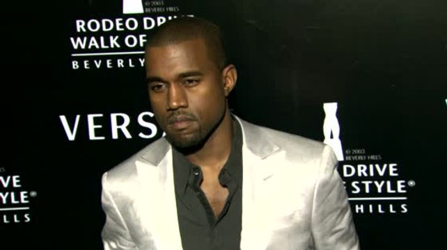 Kanye West weigert sich, sich für den Rollstuhl-Vorfall zu entschuldigen