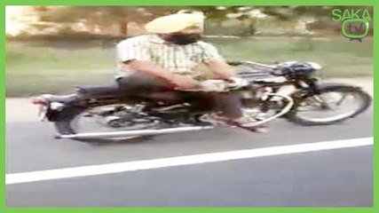 Motosiklette Rahatını Bozmayan Amca