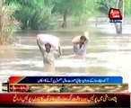 Mass evacuation as flood enters Sindh