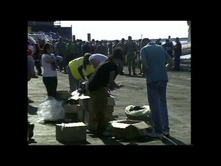 Salerno - Arriva nave con altri 837 immigrati -2- (16.09.14)