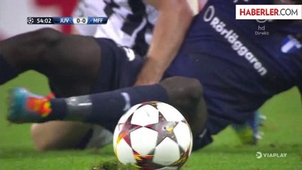 Juventuslu Stephan Lichtsteiner, Malmölü Oyuncunun Testislerini Sıktı