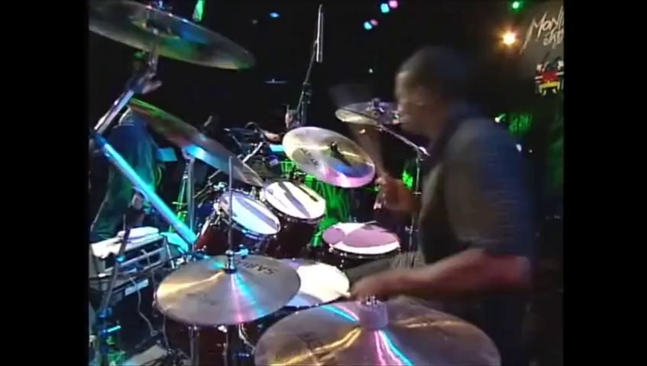 Rick Braun, Larry Carlton, Kenny Garrett, Boney James, Kirk Whalum - ALWAYS THERE (Live)