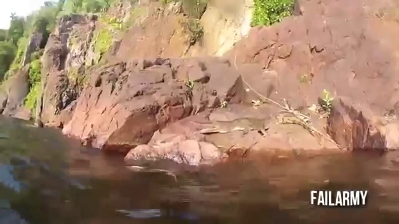 Hot 2014 Funny Animal Attacks on Humans Compilation