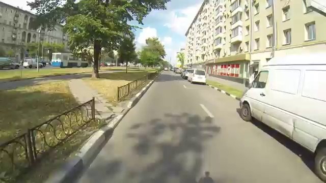 motarde justicière contre Automobilistes qui jettent leurs ordures