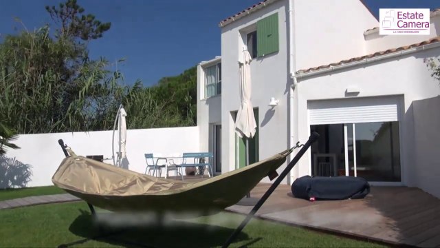 Ile de Ré - Ste-Marie - Très belle maison à louer entièrement rénovée par un architecte (fin des travaux juillet 2014). A 50m de la mer.