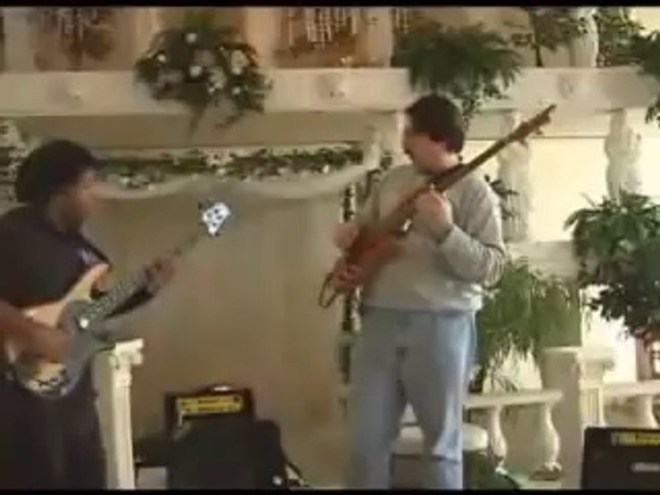 Victor Wooten Jams With Jeff Berlin