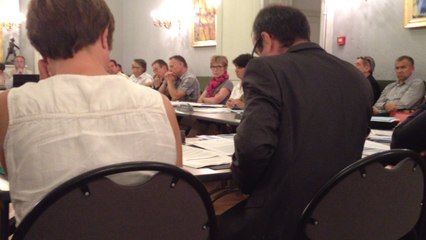 Conseil municipal à Falaise