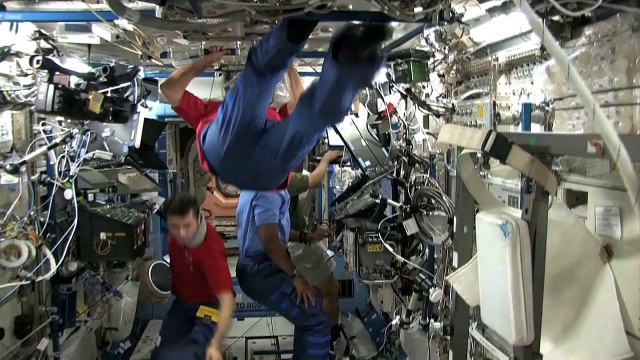 وكالة ناسا تختار بوينغ وسبايس اكس لتصميم مركبات فضائية مأهولة