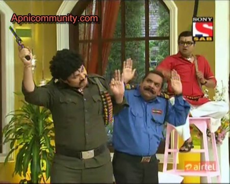 Tu Mere Agal Bagal Hai 17th September 2014 pt3