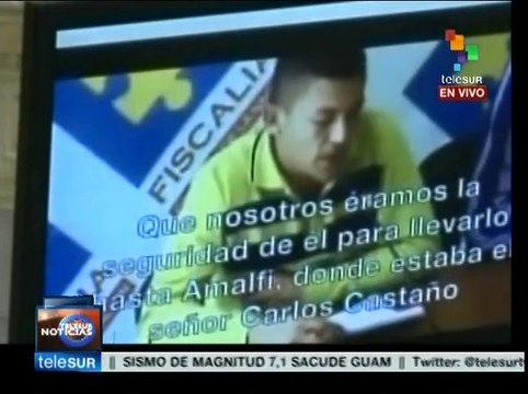 Iván Cepeda presenta testimonios de su denuncia contra Uribe Vélez