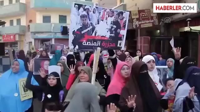 Mısır'da darbe karşıtı gösteriler -