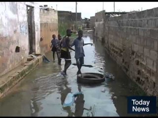 incroyable:chambre à coucher dans l'eau sale