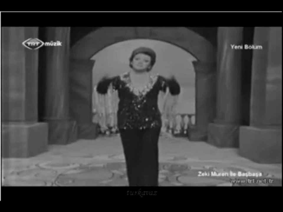 İndim Havuz Başına - Zeki Müren