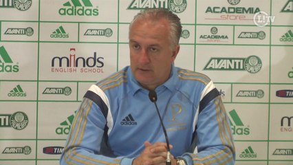 Dorival afirma que situação de Valdivia será resolvida internamente