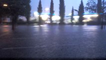 Pluies diluviennes Alès, éclairs et tonnerre, 10 cm d'eau parking de Cora