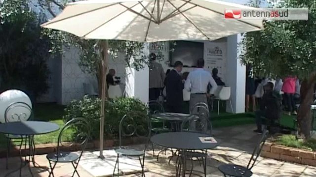 TG 17.09.14 In classe arriva NAO, il robottino che aiuta i bambini dislessici