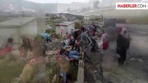 Arnavutköy'de Okula Gitmek İçin Çamur Banyosu Yapıyorlar