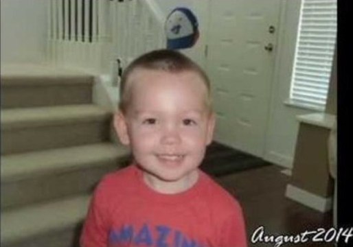 Father Takes Son's Photo Every Day for Four Years