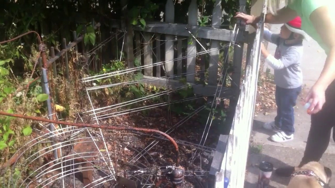 Un manège pour balles de golf dans leur jardin!